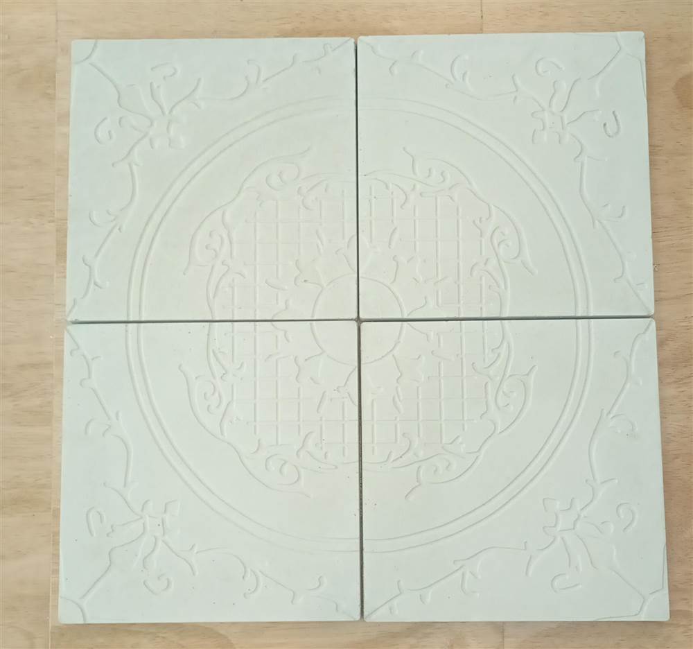 Lajota Decorada em Flores – Kit 4 Peças 33×33×2,5 cm