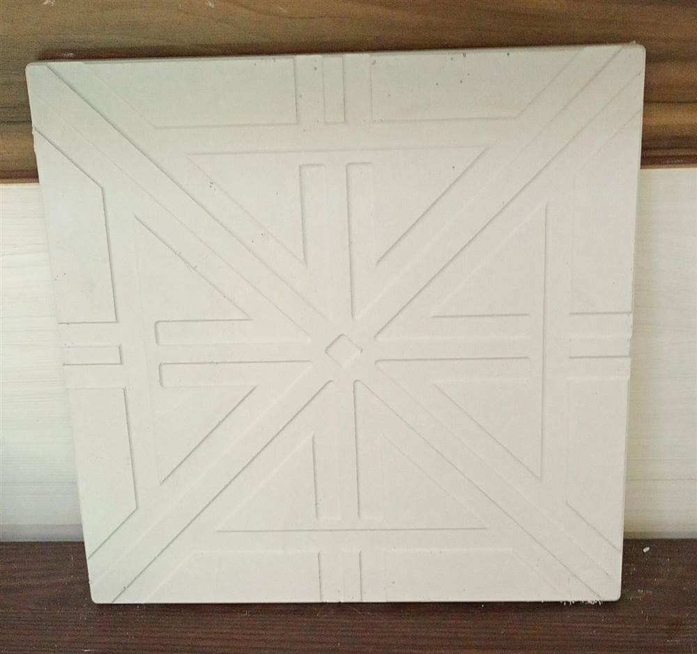 Lajota Trabalhada em X 45×45×2,5 cm