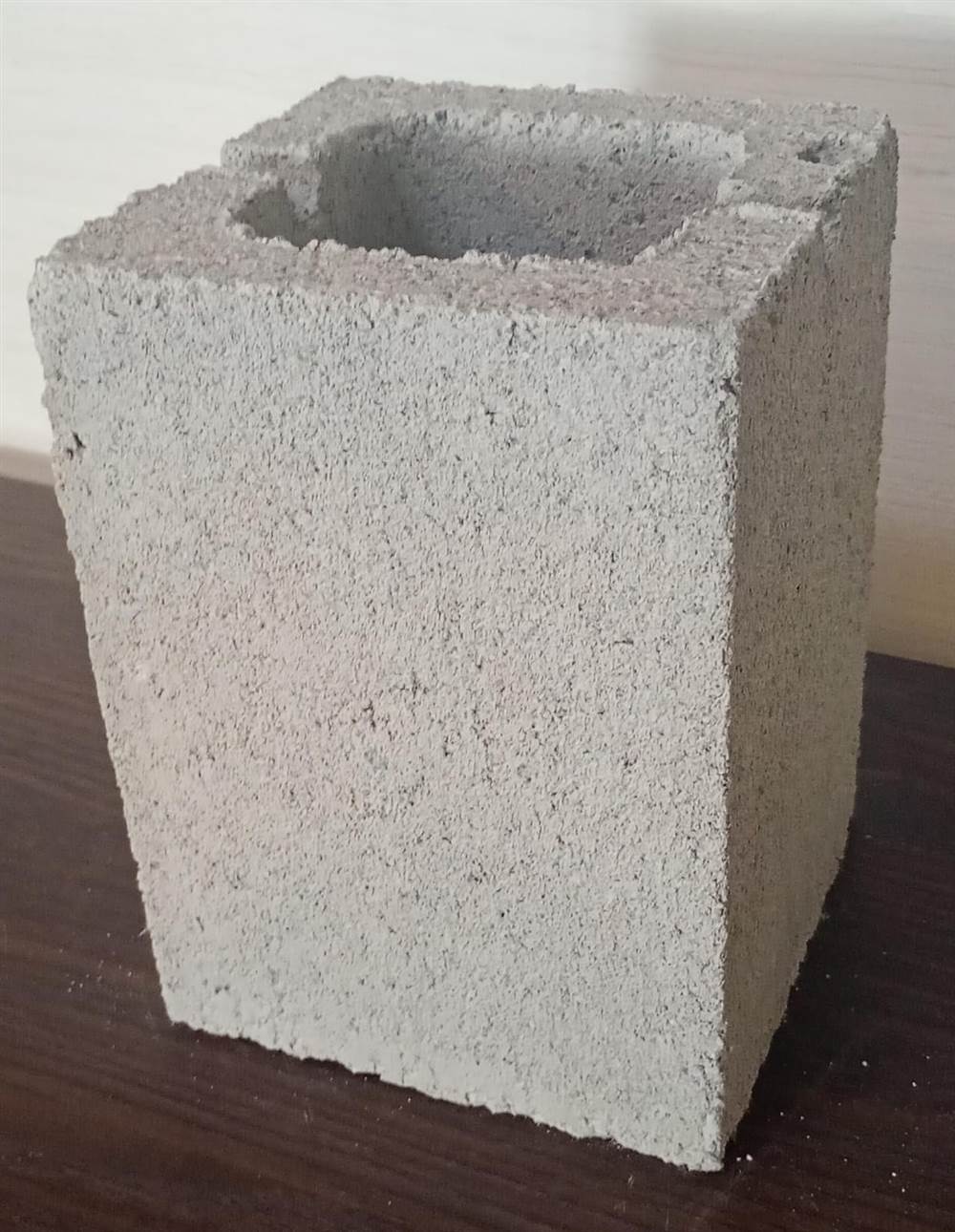 Meio Bloco 14×19×14 cm – Vedação e Estruturais