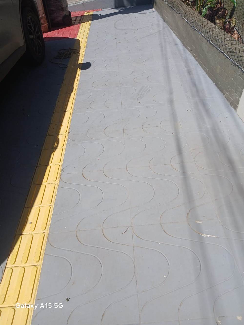 Calçada com piso intertravado no Residencial SanMarino